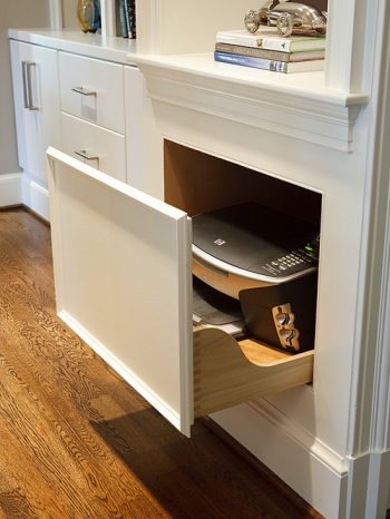 12 Ways to Organize Your Tiny Desk6