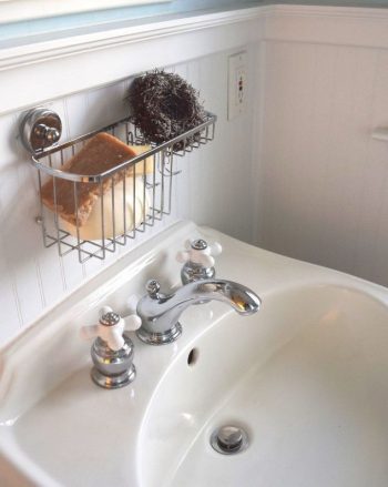 Clean Your Porcelain Sinks--Without Bleach!2