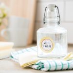 9 Things You SHOULDN'T Clean With Vinegar - 101 Days of Organization| Cleaning, Cleaning Hacks, Home Cleaning Hacks, Cleaning Tips and Tricks, Cleaning 101, Home Cleaning Hacks, Popular Pin #Cleaning #Vinegar