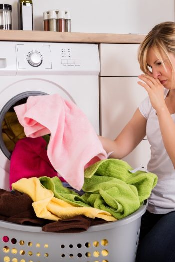 smelly towels | towels | laundry | mildew | hard water build up | fresh towels | how to get fresh smelling towels 
