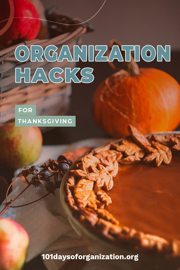 Getting excited for Thanksgiving? I am but I also can feel a little out of sorts with all that goes on. I finally figured out some Thanksgiving organization hacks that have helped me to enjoy the holiday because I am organized. Let me share these easy ideas that will change the way you look at Thanksgiving and not make you feel crazy like a wild turkey.