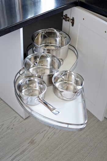 There is nothing worse than trying to figure out how to store pots and pans. We have 4 on how to store your pots and pans that will work in any kitchen. Check them out! 