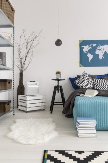 Have you ever thought about combining your guest room and storage room? Here are the best tips for guest room and storage room combinations. 